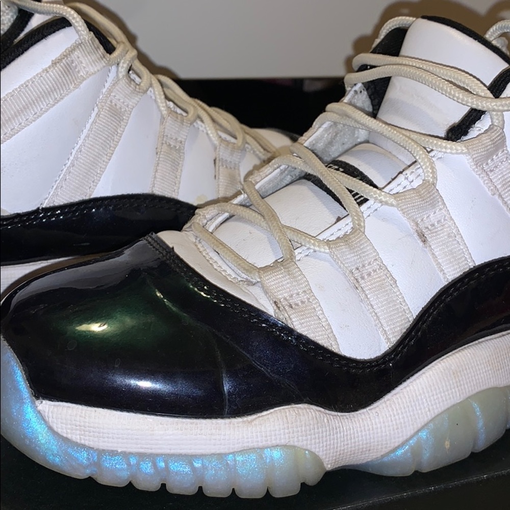 Air Jordan 11 Retro Low